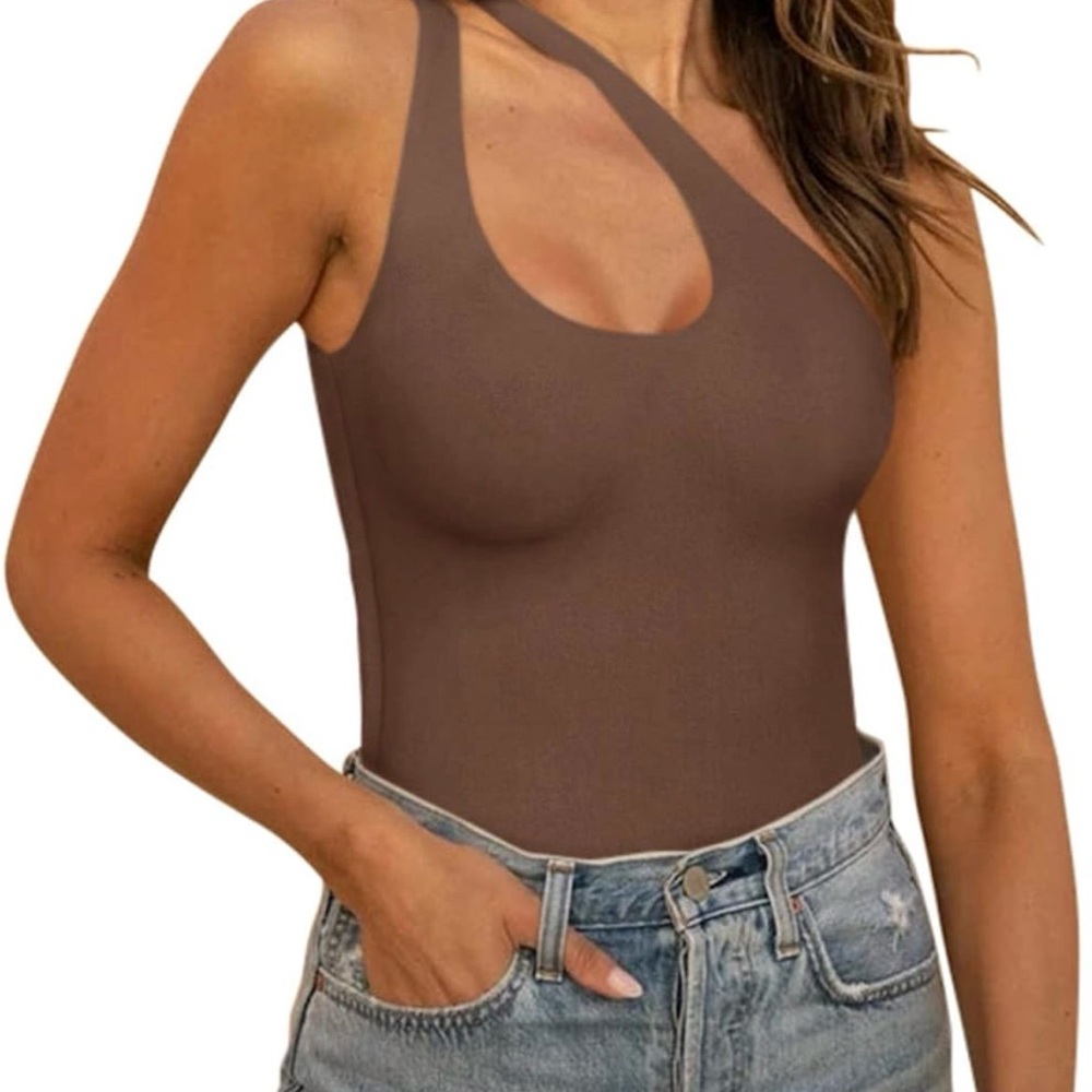ReoRia Brown One-Shoulder Bodysuit